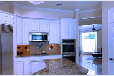 8404 Sunset Cove Drive, Fort Worth, TX 76179 - Photo 7