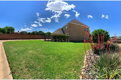 8404 Sunset Cove Drive, Fort Worth, TX 76179 - Photo 3