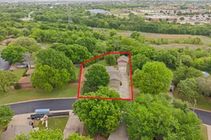 605 Owens Dr, Crowley, TX 76036 - Photo 37