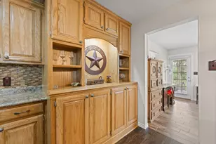 605 Owens Dr, Crowley, TX 76036 - Photo 13