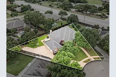 8800 Thornway Drive, North Richland Hills, TX 76182 - Photo 37