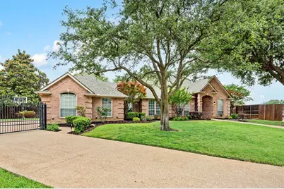 8800 Thornway Drive, North Richland Hills, TX 76182 - Photo 39