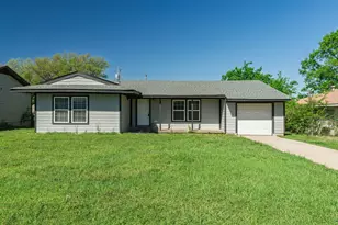 1704 Langford St, Greenville, TX 75401 - Photo 39