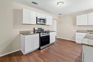 1704 Langford St, Greenville, TX 75401 - Photo 3