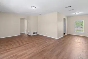 1704 Langford St, Greenville, TX 75401 - Photo 17