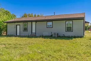 1704 Langford St, Greenville, TX 75401 - Photo 37