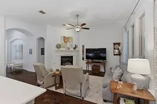815 Dove Trl, Euless, TX 76039 - Photo 7