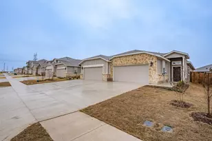 656 Wheatfield Dr, Venus, TX 76084 - Photo 3