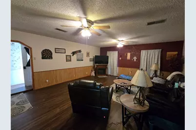 108 N Wood Avenue, Denison, TX 75020 - Photo 9