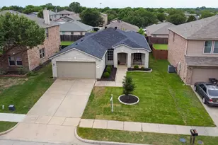 1628 Princess Ln, Little Elm, TX 75036 - Photo 19