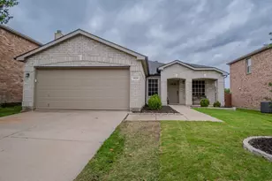1628 Princess Ln, Little Elm, TX 75036 - Photo 1