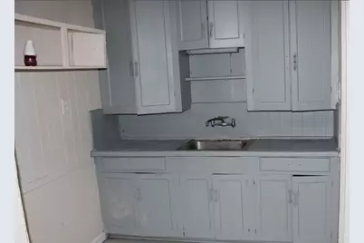 202 SE 9th Street, Grand Prairie, TX 75051 - Photo 3