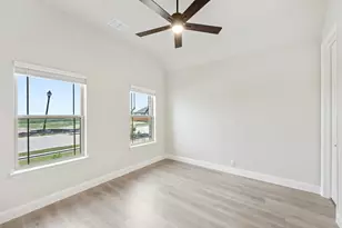 1214 Dove Hvn Dr, Justin, TX 76247 - Photo 5