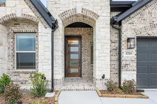1214 Dove Hvn Dr, Justin, TX 76247 - Photo 3