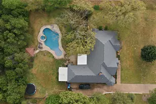 603 Country Club Cir, Athens, TX 75751 - Photo 29