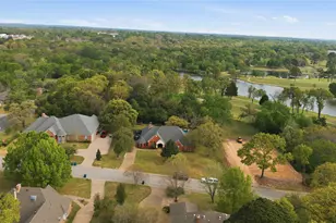 603 Country Club Cir, Athens, TX 75751 - Photo 33