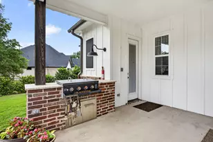 4004 Legend Trl, Granbury, TX 76049 - Photo 33