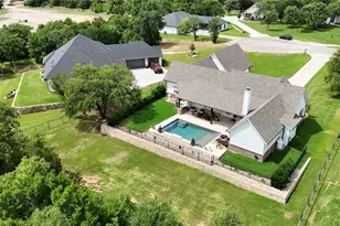 4004 Legend Trl, Granbury, TX 76049 - Photo 5