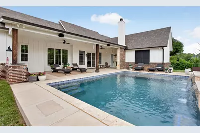 4004 Legend Trail, Granbury, TX 76049 - Photo 33