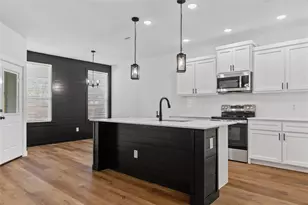 113 N Third St, Celeste, TX 75423 - Photo 11