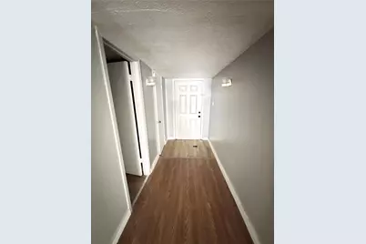 26 E Mountain Creek Drive, Grand Prairie, TX 75052 - Photo 3