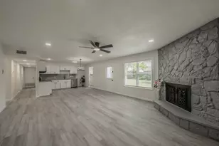 228 Blair Ln, Arlington, TX 76014 - Photo 5