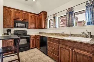 5600 Southern Hills Ct, Flower Mound, TX 75022 - Photo 39