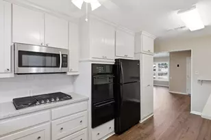 2210 Robinwood Ln, Denton, TX 76209 - Photo 13