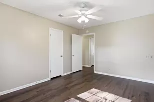 2210 Robinwood Ln, Denton, TX 76209 - Photo 23