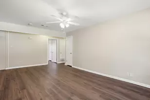 2210 Robinwood Ln, Denton, TX 76209 - Photo 21