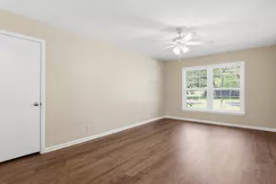 2210 Robinwood Ln, Denton, TX 76209 - Photo 17