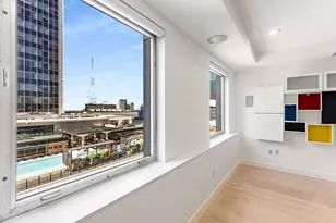 1505 Elm St, Dallas, TX 75201 - Photo 3