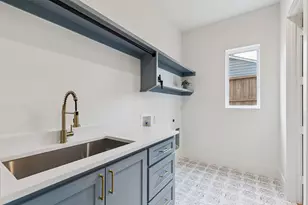 8749 Rexford Dr, Dallas, TX 75209 - Photo 25