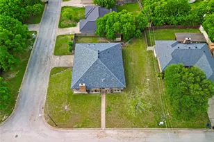 1132 Trinity Dr, Benbrook, TX 76126 - Photo 37