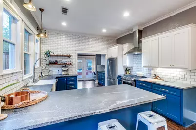 340 S Edgefield Avenue, Dallas, TX 75208 - Photo 13