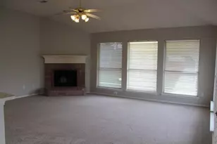 5716 Colorado Ct, Haltom City, TX 76137 - Photo 9