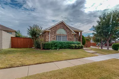 2702 Garden Springs Drive, Richardson, TX 75082 - Photo 3