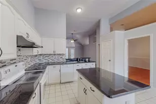 2702 Garden Springs Dr, Richardson, TX 75082 - Photo 11