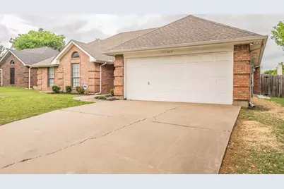 117 Downwood Drive, Burleson, TX 76028 - Photo 3