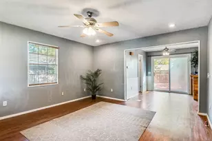 721 W A Denton Dr, Van Alstyne, TX 75495 - Photo 9