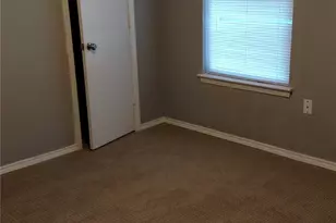 2017 Paisley Dr, Arlington, TX 76015 - Photo 9