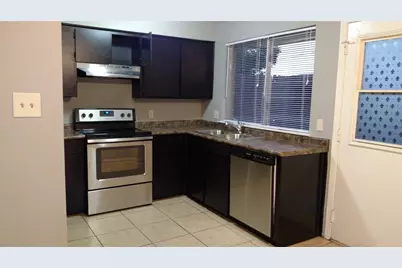 2017 Paisley Drive #D, Arlington, TX 76015 - Photo 5