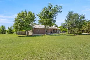 12582 Blakely Ln, Sanger, TX 76266 - Photo 3