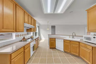 221 Woodlake Drive, Murphy, TX 75094 - Photo 11