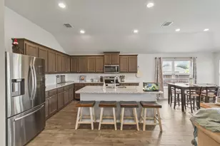 602 Rdg Vw Wy, Justin, TX 76247 - Photo 3