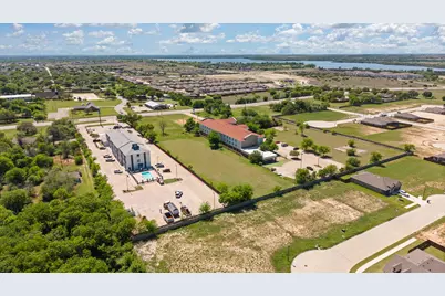 1724 W Henderson Street, Cleburne, TX 76033 - Photo 5