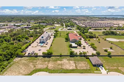 1724 W Henderson Street, Cleburne, TX 76033 - Photo 7