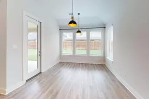 923 Hawthorn Ln, Mansfield, TX 76063 - Photo 9