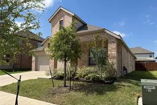923 Hawthorn Ln, Mansfield, TX 76063 - Photo 3
