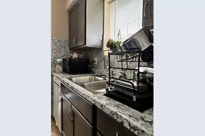 1603 N Garrett Avenue #100, Dallas, TX 75206 - Photo 7